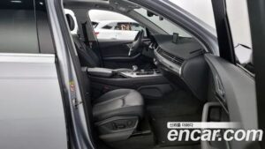Audi Q7 45 TFSI 4WD 2019 года из Южной Кореи