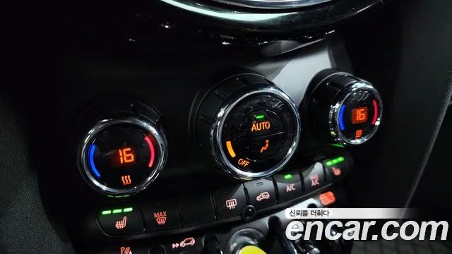 34772290_023.jpg Mini Cooper SE ELECTRIC 2023 года из Южной Кореи