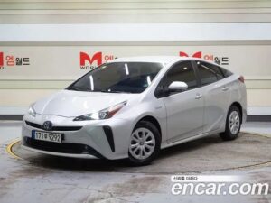 Toyota Prius 1.8 2021 года из Южной Кореи