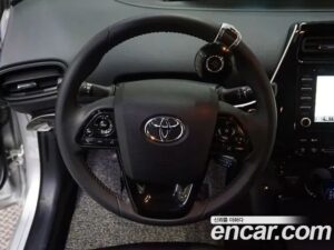 Toyota Prius 1.8 2021 года из Южной Кореи