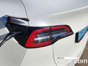Tesla Model Y LONG RANGE 2022 года из Южной Кореи