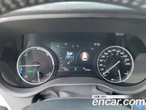 Toyota Sienna 2.5 HYBRID 2WD 2022 года из Южной Кореи