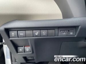 Toyota Sienna 2.5 HYBRID 2WD 2022 года из Южной Кореи