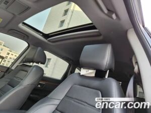 Honda CR-V 2.0 HYBRID Touring 4WD 2022 года из Южной Кореи