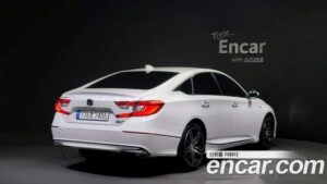 Honda Accord 2.0 HYBRID Touring 2021 года из Южной Кореи