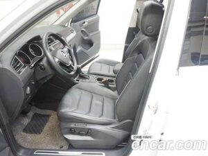 Volkswagen Tiguan 2.0 TDI Prestige 2020 года из Южной Кореи