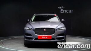 Jaguar F-PACE 20d Prestige 2020 года из Южной Кореи