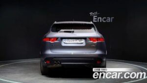 Jaguar F-PACE 20d Prestige 2020 года из Южной Кореи