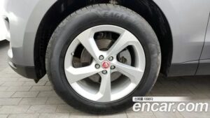 Jaguar F-PACE 20d Prestige 2020 года из Южной Кореи