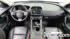 Jaguar F-PACE 20d Prestige 2020 года из Южной Кореи