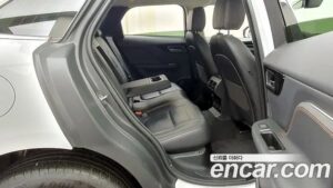 Jaguar F-PACE 20d Prestige 2020 года из Южной Кореи