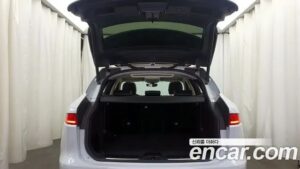 Jaguar F-PACE 20d Prestige 2020 года из Южной Кореи