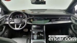 Audi Q8 50 TDI 4WD Premium 2021 года из Южной Кореи