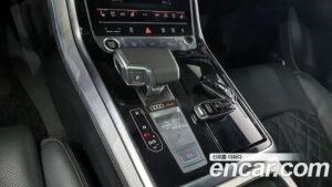 Audi Q8 50 TDI 4WD Premium 2021 года из Южной Кореи