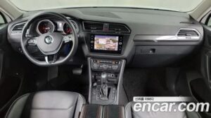 Volkswagen Tiguan 2.0 TDI Premium 2020 года из Южной Кореи