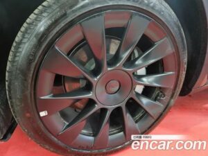 Tesla Model Y LONG RANGE 2022 года из Южной Кореи