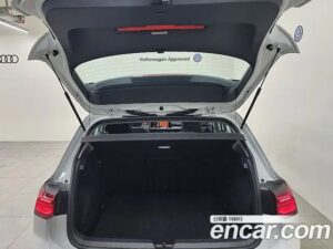 Volkswagen Golf 2.0 TDI Prestige 2022 года из Южной Кореи