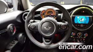 Mini Cooper HIGH 2020 года из Южной Кореи