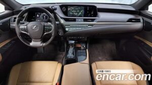 Lexus ES Executive 2021 года из Южной Кореи