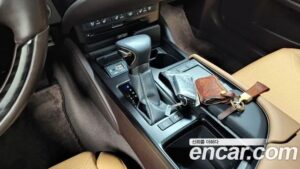 Lexus ES Executive 2021 года из Южной Кореи