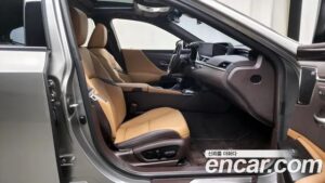 Lexus ES Executive 2021 года из Южной Кореи