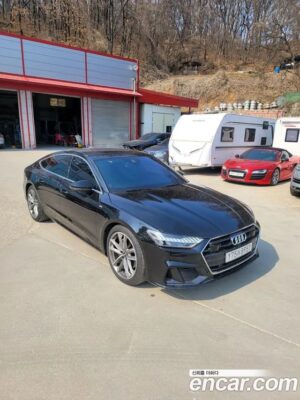 Audi A7 50 TDI 4WD Premium 2021 года из Южной Кореи