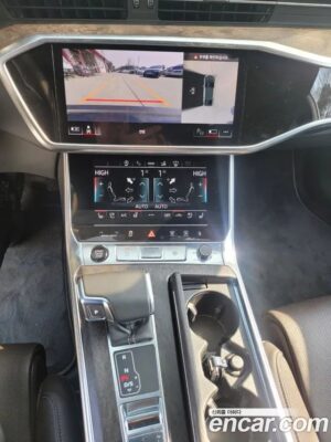 Audi A7 50 TDI 4WD Premium 2021 года из Южной Кореи