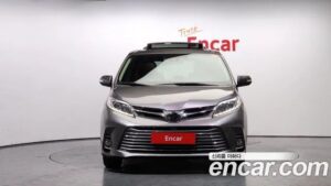 Toyota Sienna 3.5 AWD 2020 года из Южной Кореи