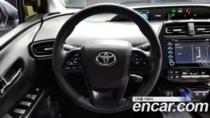 Toyota Prius 1.8 E 2019 года из Южной Кореи