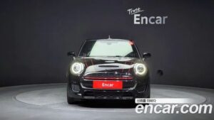 Mini Cooper Convertible JCW 2020 года из Южной Кореи