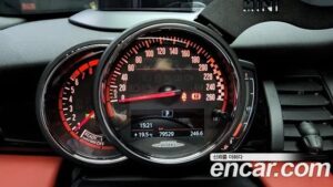 Mini Cooper Convertible JCW 2020 года из Южной Кореи