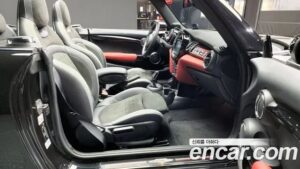 Mini Cooper Convertible JCW 2020 года из Южной Кореи