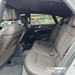 Audi A7 55 TFSI 4WD Premium 2020 года из Южной Кореи