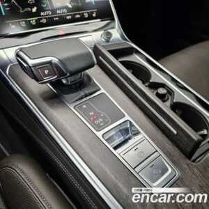 Audi A7 55 TFSI 4WD Premium 2020 года из Южной Кореи