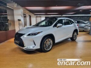 Lexus RX Executive 2021 года из Южной Кореи