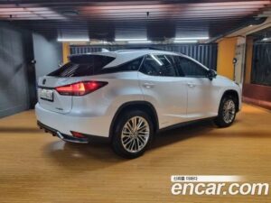 Lexus RX Executive 2021 года из Южной Кореи