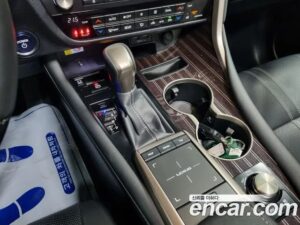 Lexus RX Executive 2021 года из Южной Кореи
