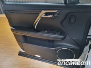 Lexus RX Executive 2021 года из Южной Кореи