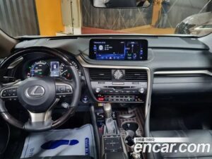 Lexus RX Executive 2021 года из Южной Кореи