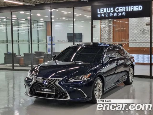 Lexus ES Luxury Plus 2021 года из Кореи