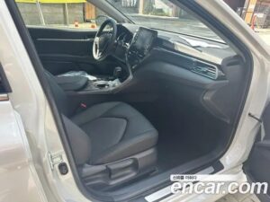 Toyota Camry 2.5 XLE HYBRID 2023 года из Южной Кореи