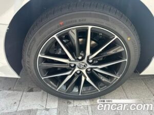 Toyota Camry 2.5 XLE HYBRID 2023 года из Южной Кореи