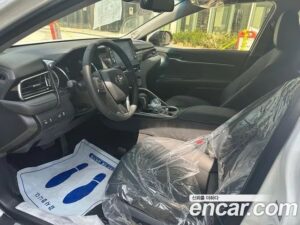 Toyota Camry 2.5 XLE HYBRID 2023 года из Южной Кореи