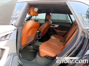 Audi Q8 45 TDI 4WD Premium 2020 года из Южной Кореи