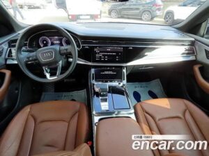 Audi Q8 45 TDI 4WD Premium 2020 года из Южной Кореи