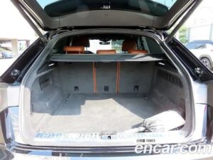 Audi Q8 45 TDI 4WD Premium 2020 года из Южной Кореи