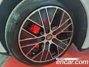 Porsche Taycan 4S 2021 года из Южной Кореи