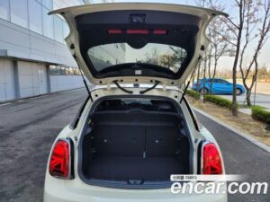 Mini Cooper 5Door CLASSIC 2023 года из Южной Кореи