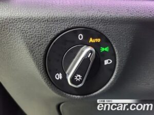 Volkswagen Jetta 1.5 TSI Premium 2023 года из Южной Кореи