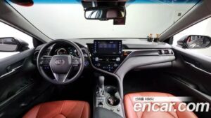 Toyota Camry 2.5 LE HYBRID 2022 года из Южной Кореи